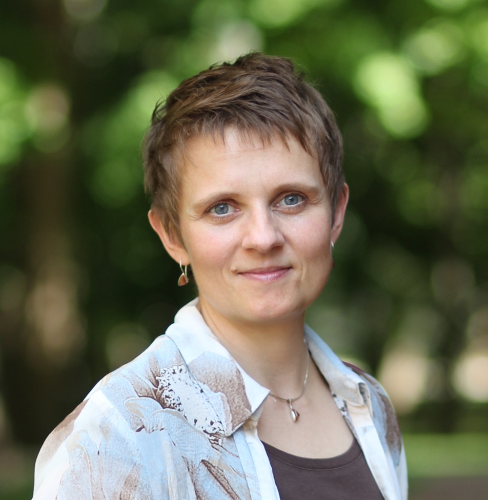 Dr Joanna Matuszak Headshot